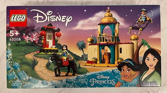 LEGO Disney 43208