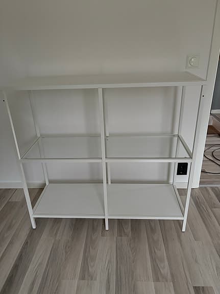 Hylla/ Sidobord