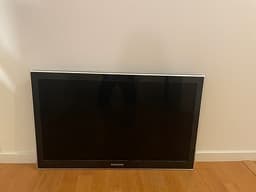 Väl fungerande äldre Samsung TV 32’