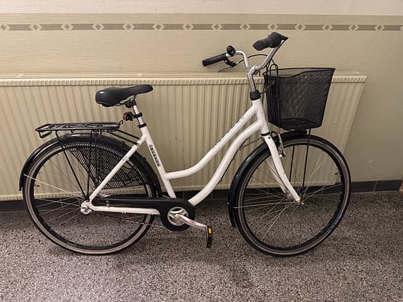 Monark stadscykel 51 cm 28" vit kvinna 3 växlar