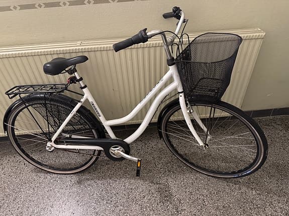 Monark stadscykel 51 cm 28" vit kvinna 3 växlar