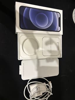 Apple iPhone 12 64 GB svart 91% batteri hälsa