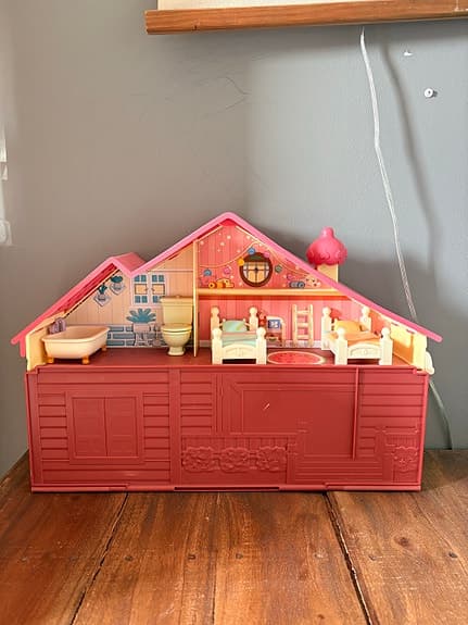 Bluey-hus med möbler och figurer – superfint skick!