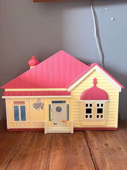 Bluey-hus med möbler och figurer – superfint skick!