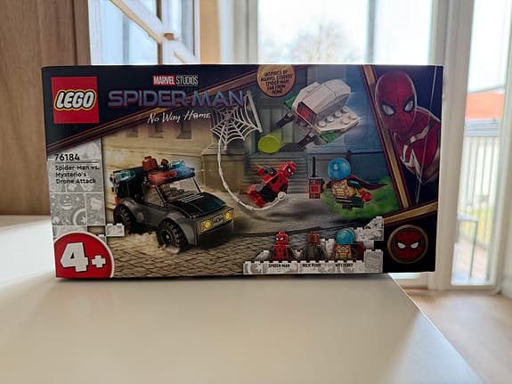 LEGO Marvel Spider-Man: No Way Home 76184 Spider-Man vs. Mysterios drönarattack