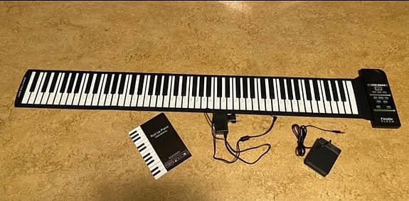 Love Music elektriskt rullbart keyboard