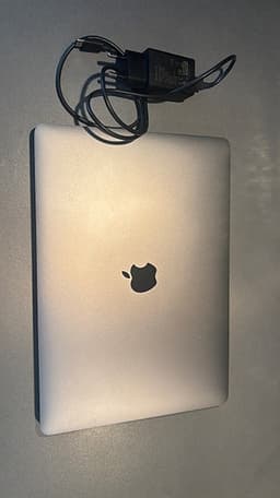 Apple MacBook Pro laptop 13 tum M1 8 GB grå