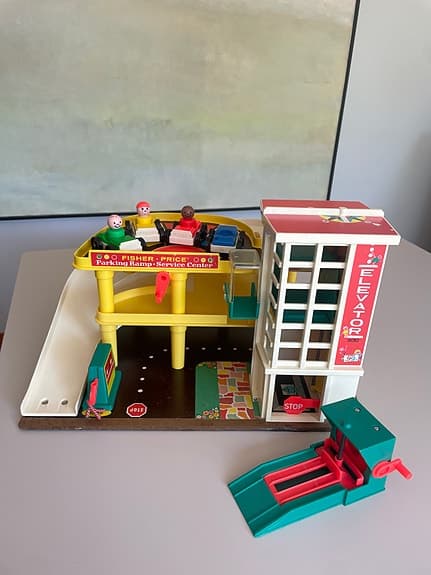 Retro Fisher-Price garage  parkeringshus vintage i toppskick!