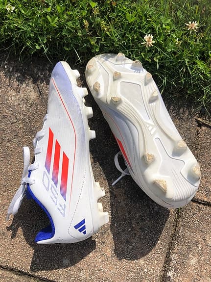 Fotbollsskor Adidas F50