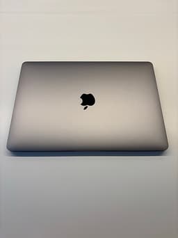MacBook Pro 13” 2020 (i5, 8GB)