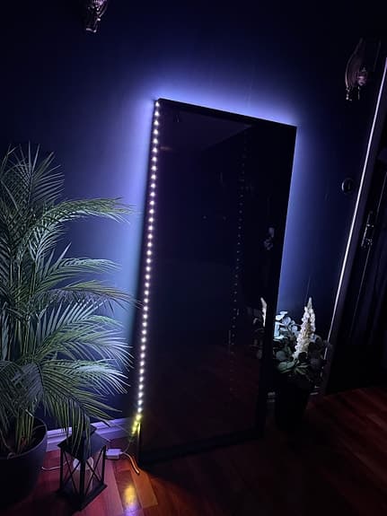 IKEA spegel helkropp med LED-belysning