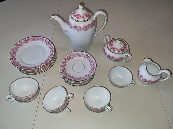Lidköping porslin kaffeservis vit rosa gulddekor