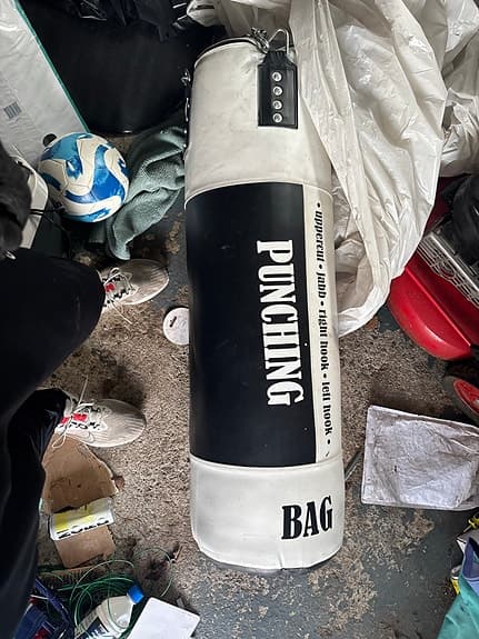 Punching Bag boxningssäck vit svart