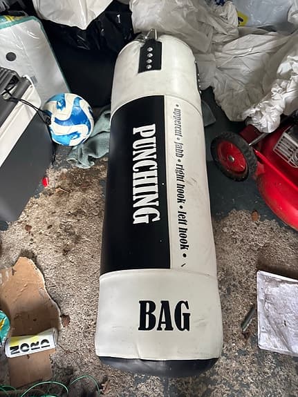 Punching Bag boxningssäck vit svart