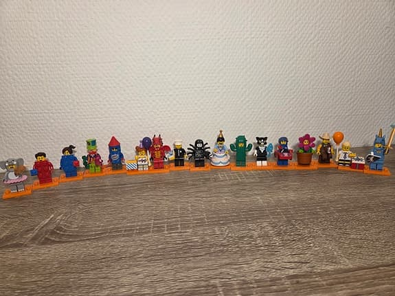 Lego - Minifigurer - Serie 18