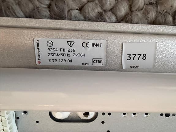 6 st lysrörsarmaturer 130 cm – perfekt till garage/förråd
