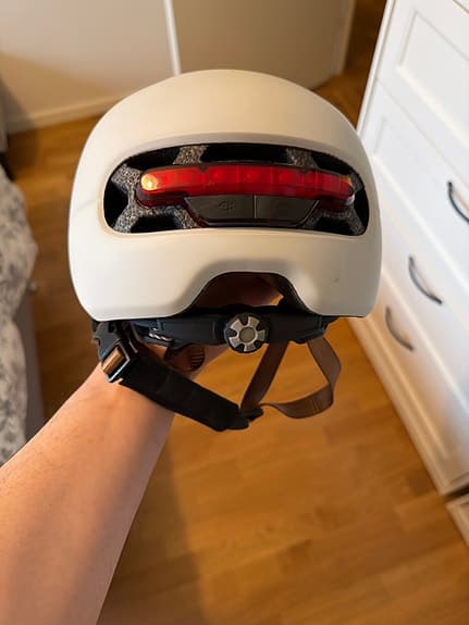 FYNDA! Xiaomi Smart4u Smart Flash Helmet – LED & som ny! Smart cykelhjälm