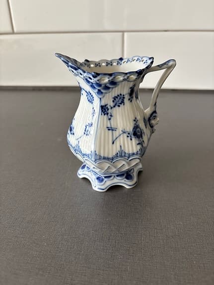 Royal Copenhagen Mjölkkanna porslin blåvit