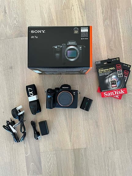 Sony a7iii kamerahus + SanDisk Extreme pro