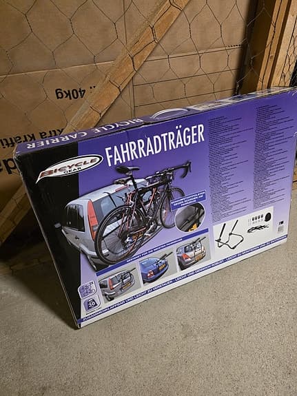 Oöppnad cykelhållare för bil (2 cyklar)- ny i kartong