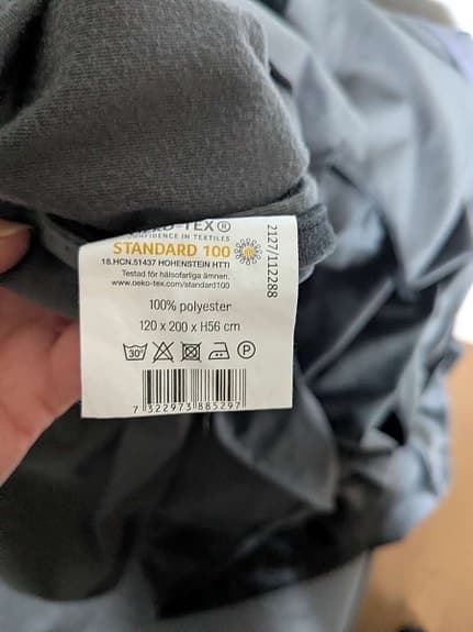 Säng kappa i sammet från Mio