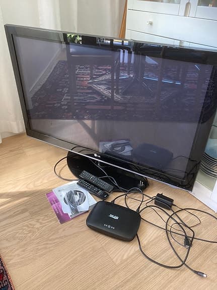 TV 42” LG inkl Dilog digitalbox