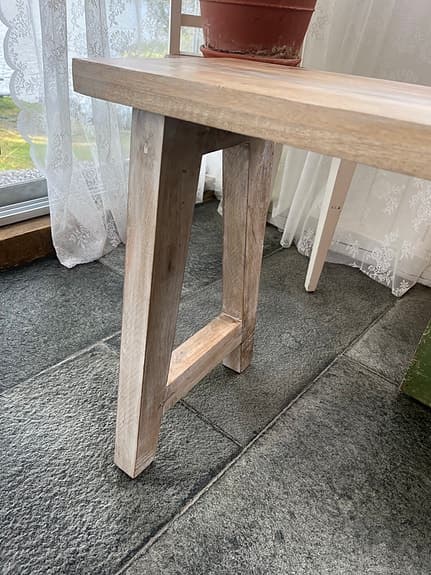 Bänk avlastning bänk sittbänk