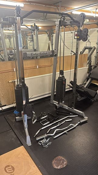 Komplett gym Body-Solid – i nyskick – nypris 100k+