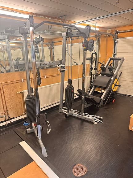 Komplett gym Body-Solid – i nyskick – nypris 100k+