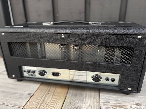 Handbyggd förstärkare HI-TONE 50 DR & HI-TONE 412