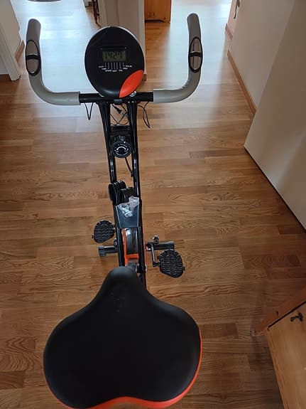 Hopfällbar motionscykel svart/orange