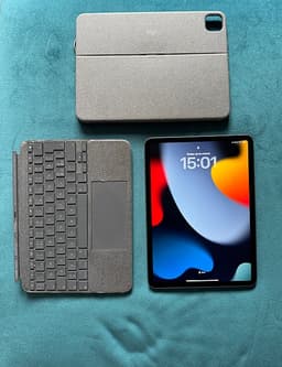 iPad Pro 11" (3:e gen) 2TB WiFi+Cellular + Logitech Combo Touch - Toppskick