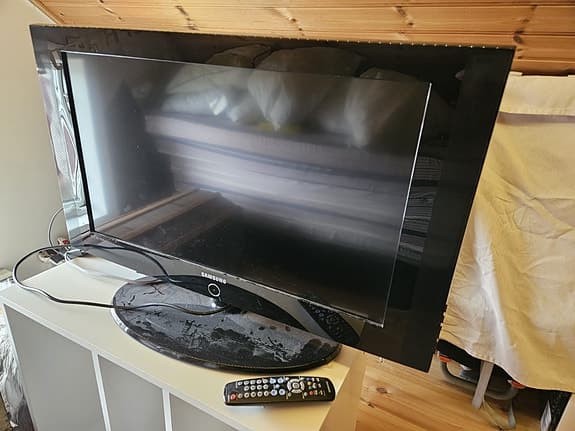 Samsung TV 32" inkl Chrome Cast