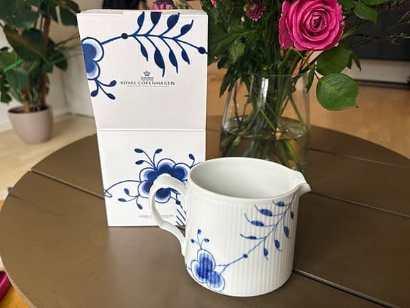 Royal Copenhagen 70 cl kanna porslin blåvit