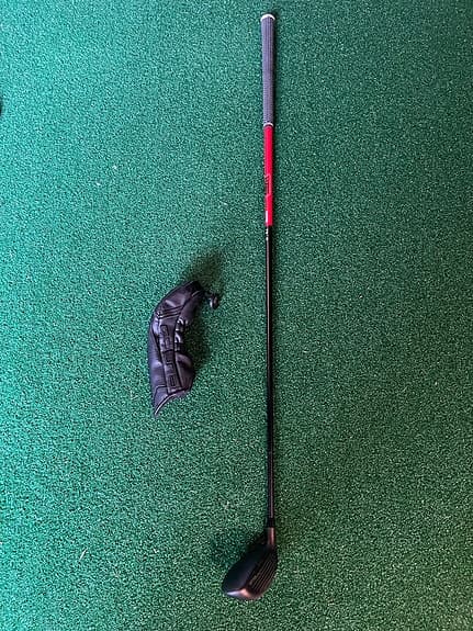 Cobra Darkspeed Hybrid 4 (21°) -Höger