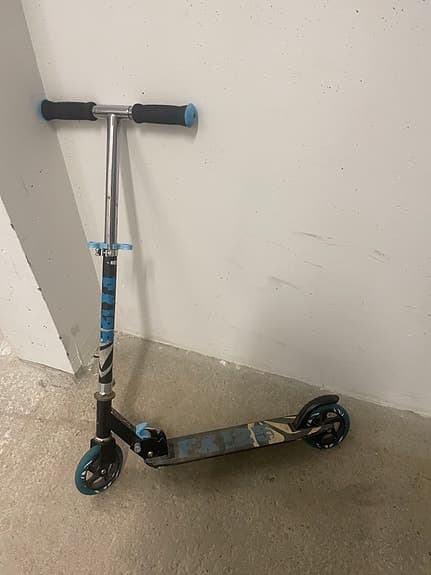 Firefly Intersport FX125 sparkcykel scooter i blå/svart