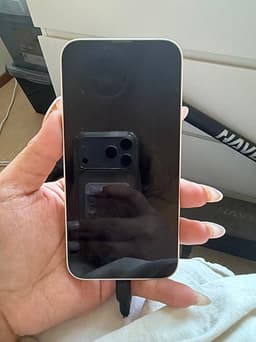 Apple iPhone 13 smartphone vit