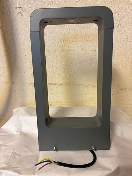 Trädgårdsbelysning - markbelysning - Terraluxe  30 cm höga. Grå metall. 6000K.