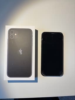 Apple iPhone 11 mobiltelefon 64 GB svart