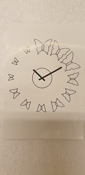 Dekorativ väggklocka