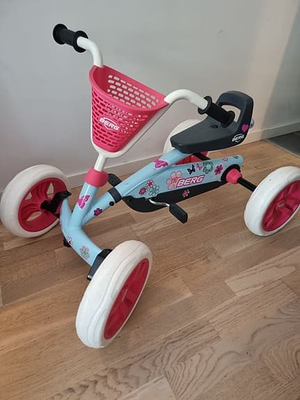 Italtrike Triciclo barncykel blå rosa med korg