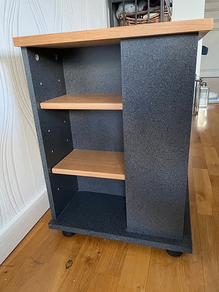 Stereobänk