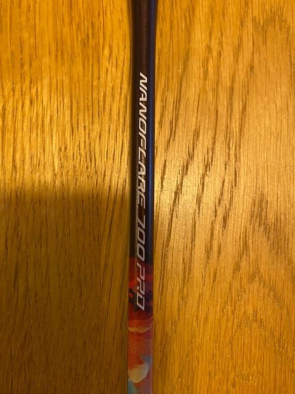 2 Yonex nanoflare 700 pro