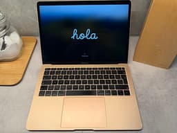 MacBook Air laptop 13 tum guld/ Rose guld