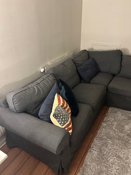 IKEA grå soffa