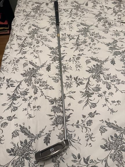 Golf chip putter Odyssey i5 stål