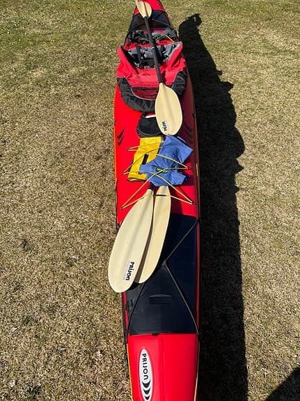 Kayak seatron GT prijon + gammal seayak + paddlar och utrustning