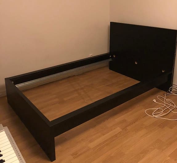 IKEA sängram MALM svart 120 cm