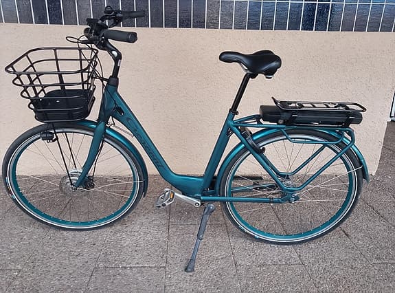 Crescent Elina Petrol 2025