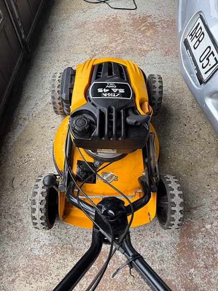 Stiga SA 45 Multiclip Självgående gräsklippare gul